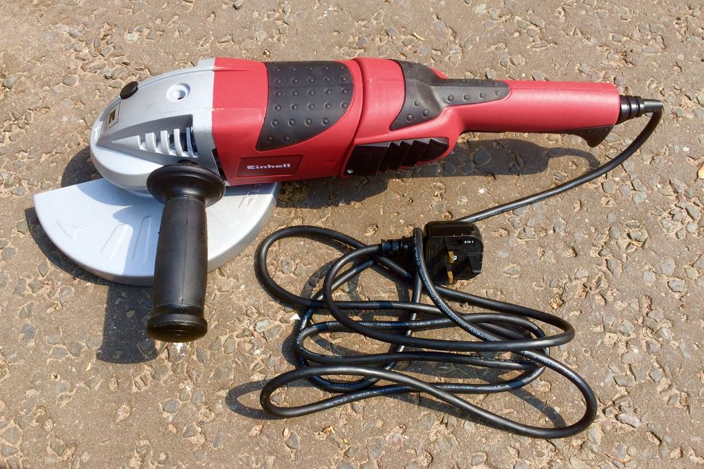 Transition University of St Andrews Einhell angle grinder (TWP29)